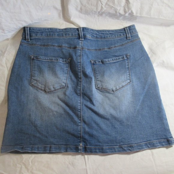 Denim Mini Skirt floral Emboidery  Workshop Republic size 14 - Picture 3 of 3